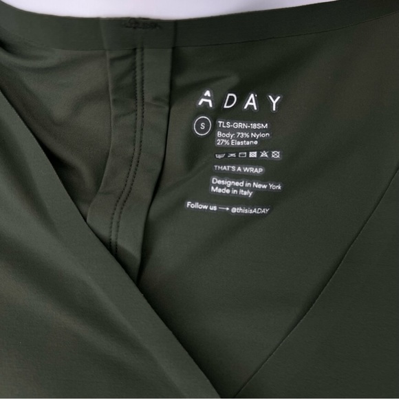 ADay Moss Sustainable That’s a Wrap Top S - Picture 9 of 9